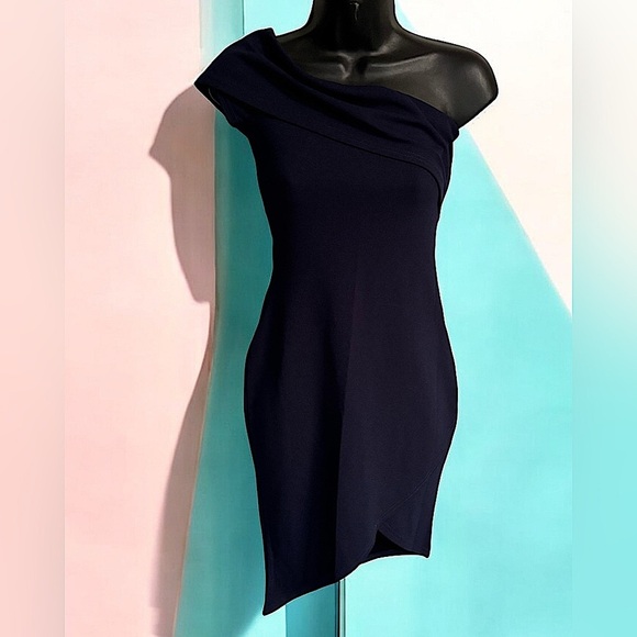 Missguided Navy Blue Off-Shoulder Dress size 4 length 37in pit to pit 13in - Picture 1 of 6